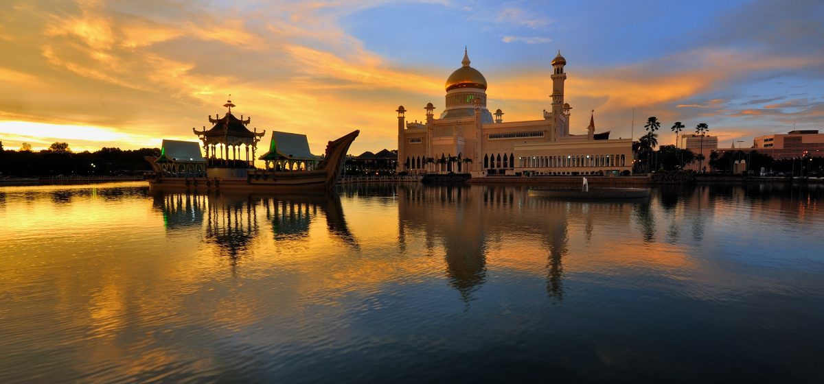 Sultan Omar Ali Saifuddien Mosque, Brunei during burning sunset